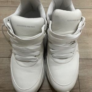 Alexander McQueen Sneakers (Women) 38